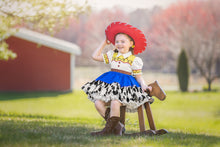 Load image into Gallery viewer, Miss Roundup